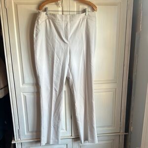 Chico's So Slimming Cream Women's Trousers - size 2.5